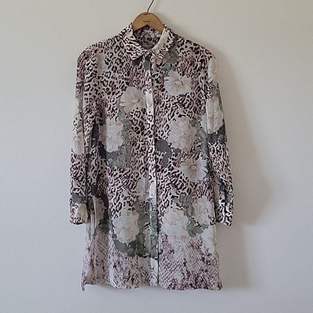 Chico's Flora Leopard Print Poised Blooms Sheer Button Down Tunic Size Small